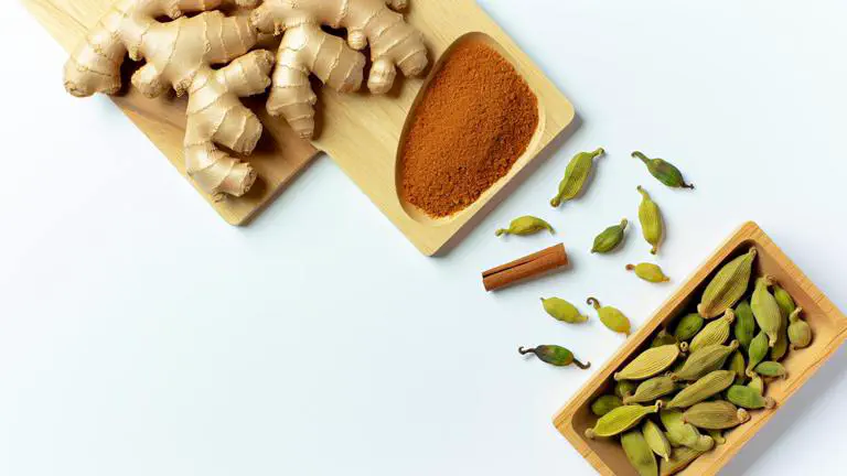 Featured image of post Cardamomo y jengibre: beneficios combinados y usos prácticos